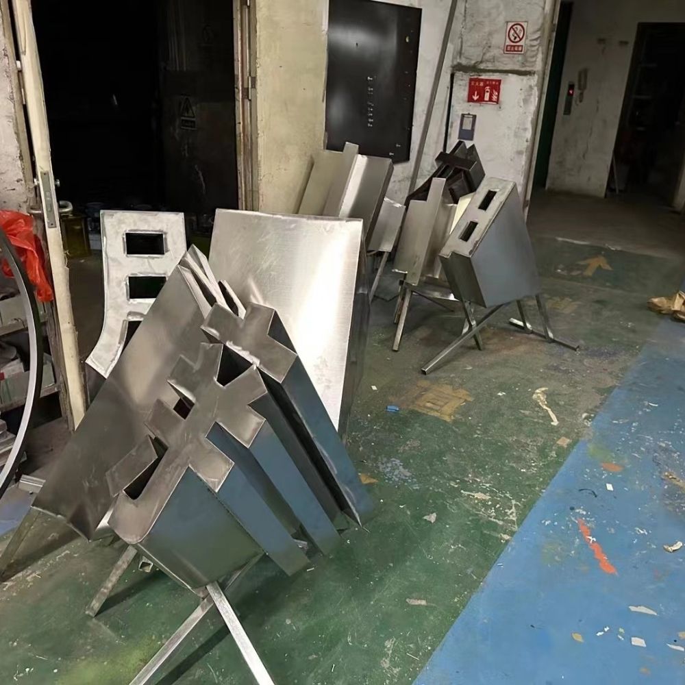 龙华新时代文化广场